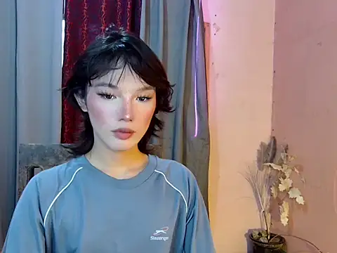 Snapshot of ethereal_alex chatting on 09.13.25 ethereal alex online show from 09.13.25