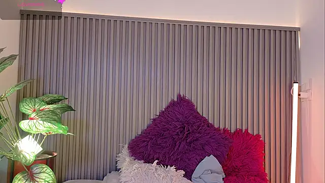 Snapshot of Celeste_Presstigge chatting on 10.21.25 Celeste Presstigge online show from 10.21.25