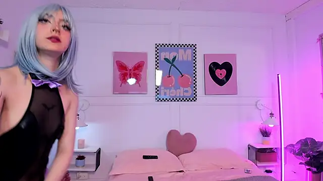 Zoe Lynch  online show from 01.19.26