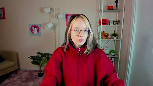 Snapshot of R0cket_bunny chatting on 12.04.25 R0cket bunny online show from 12.04.25