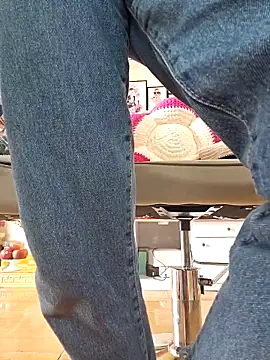 Snapshot of Nail_Yummy chatting on 11.20.25 Nail Yummy online show from 11.20.25