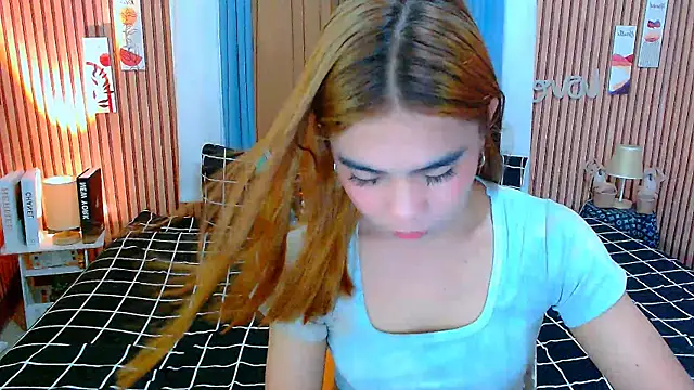 mikhaylahanderson online show from 11.18.25