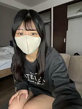 Snapshot of 0p-saki-p0 chatting on 12.22.25 0p-saki-p0 online show from 12.22.25