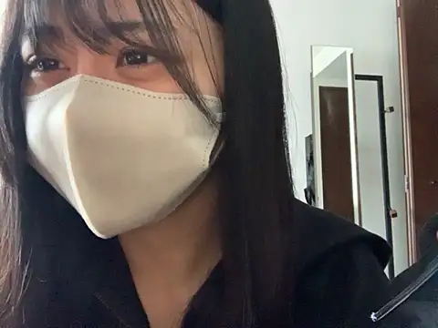 Snapshot of 0p-saki-p0 chatting on 03.23.26 0p-saki-p0 online show from 03.23.26