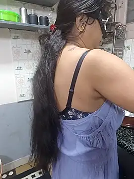 Queen Nightt online show from 10.08.25