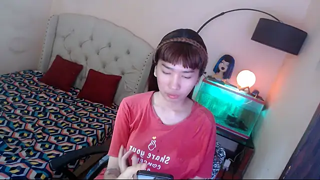 ShantalFoxxy  online show from 11.11.25