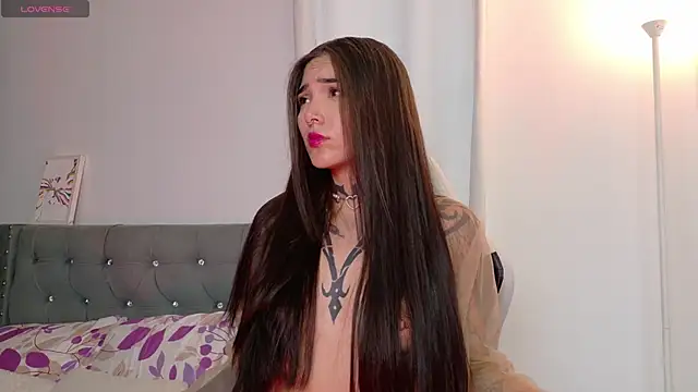 sara queen10 online show from 02.13.26