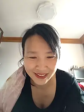 Snapshot of Haili-1 chatting on 01.18.26 Haili-1 online show from 01.18.26