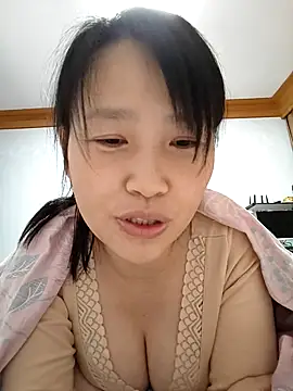 Snapshot of Haili-1 chatting on 01.19.26 Haili-1 online show from 01.19.26