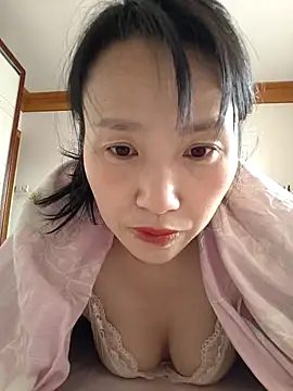 Snapshot of Haili-1 chatting on 02.11.26 Haili-1 online show from 02.11.26