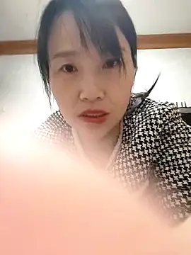 Snapshot of Haili-1 chatting on 02.15.26 Haili-1 online show from 02.15.26