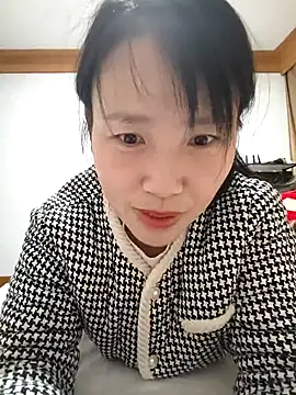 Snapshot of Haili-1 chatting on 02.16.26 Haili-1 online show from 02.16.26