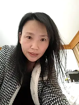 Snapshot of Haili-1 chatting on 02.21.26 Haili-1 online show from 02.21.26