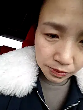 Snapshot of Haili-1 chatting on 03.29.26 Haili-1 online show from 03.29.26