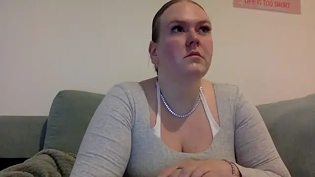 Snapshot of gracelovesxx chatting on 01.07.26 gracelovesxx online show from 01.07.26