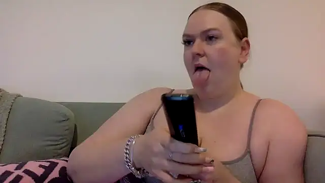 Snapshot of gracelovesxx chatting on 04.05.26 gracelovesxx online show from 04.05.26