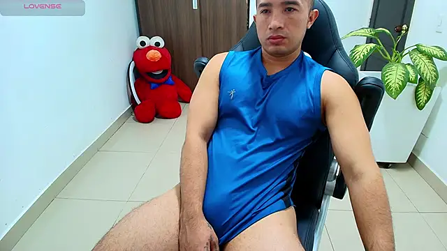 sebastian oconnor77 online show from 10.04.25