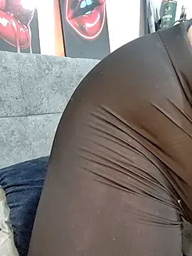 AlexxiaaMat online show from 12.16.25