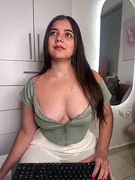 salomecute21 online show from 02.19.26