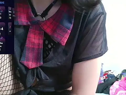 Natzu Choi online show from 04.14.26