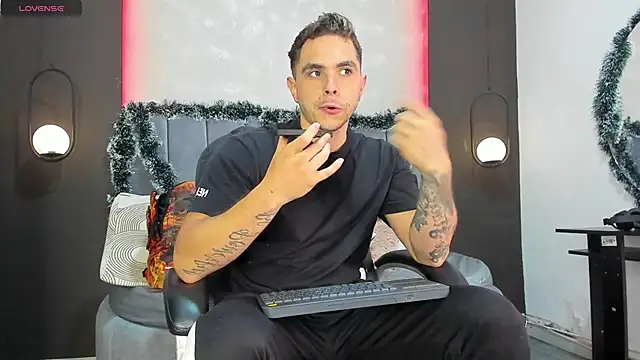 Liam walk  online show from 11.27.25