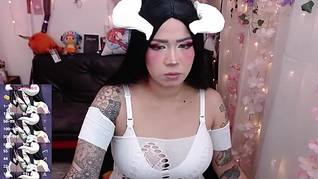 jadedelux  online show from 04.13.26