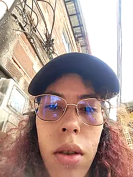 Pamelamiler   online show from 04.23.26