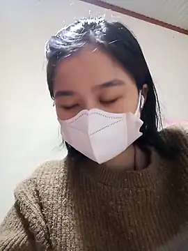 Snapshot of Daisy-lusia96 chatting on 10.21.25 Daisy-lusia96 online show from 10.21.25