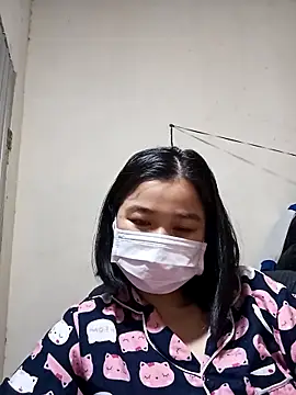 Snapshot of Daisy-lusia96 chatting on 10.29.25 Daisy-lusia96 online show from 10.29.25