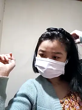 Snapshot of Daisy-lusia96 chatting on 10.30.25 Daisy-lusia96 online show from 10.30.25