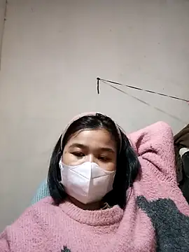 Snapshot of Daisy-lusia96 chatting on 11.04.25 Daisy-lusia96 online show from 11.04.25