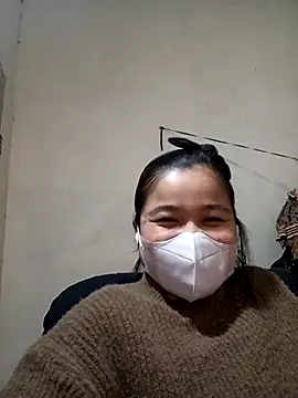 Snapshot of Daisy-lusia96 chatting on 11.17.25 Daisy-lusia96 online show from 11.17.25