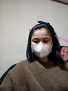 Snapshot of Daisy-lusia96 chatting on 12.15.25 Daisy-lusia96 online show from 12.15.25