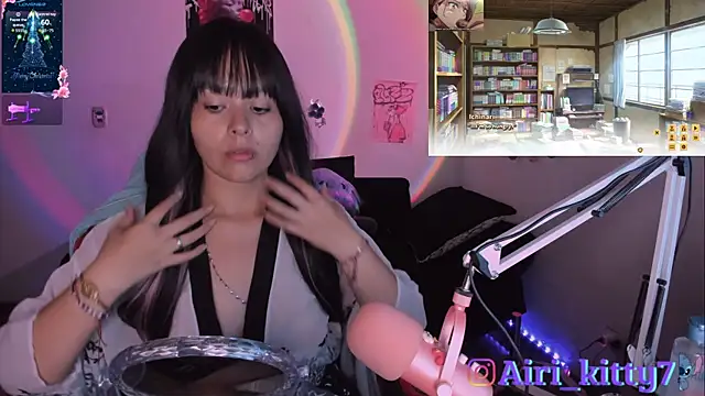 Snapshot of lila_kitty81 chatting on 12.18.25 lila kitty81 online show from 12.18.25