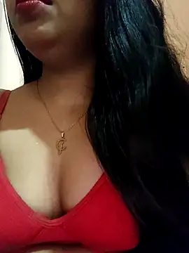 Snapshot of Maahhii_2 chatting on 01.11.26 Maahhii 2 online show from 01.11.26