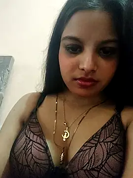 Snapshot of Maahhii_2 chatting on 02.19.26 Maahhii 2 online show from 02.19.26