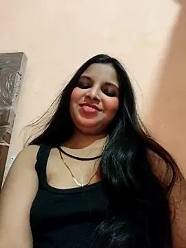 Snapshot of Maahhii_2 chatting on 02.22.26 Maahhii 2 online show from 02.22.26