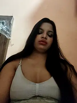 Snapshot of Maahhii_2 chatting on 03.18.26 Maahhii 2 online show from 03.18.26