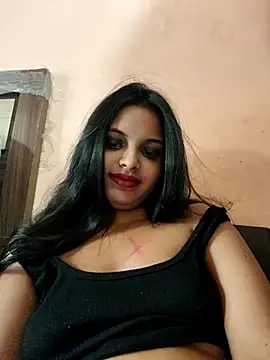 Snapshot of Maahhii_2 chatting on 03.27.26 Maahhii 2 online show from 03.27.26