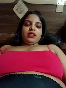 Snapshot of Maahhii_2 chatting on 04.02.26 Maahhii 2 online show from 04.02.26