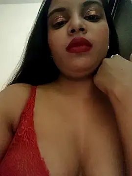 Snapshot of Maahhii_2 chatting on 04.07.26 Maahhii 2 online show from 04.07.26