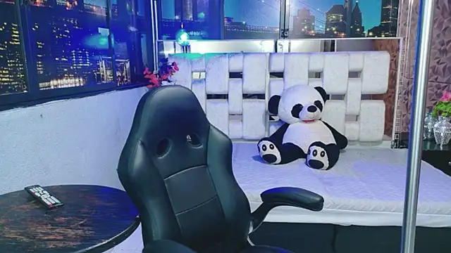 alandelrey57 online show from 12.16.25