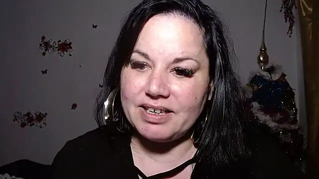 Snapshot of andreea2011 chatting on 10.06.25 andreea2011 online show from 10.06.25