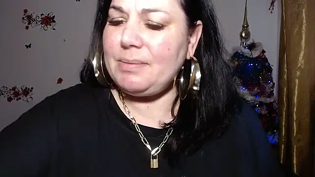 Snapshot of andreea2011 chatting on 10.11.25 andreea2011 online show from 10.11.25