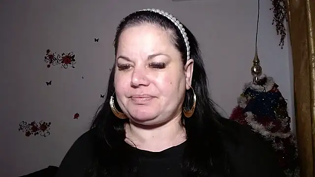 Snapshot of andreea2011 chatting on 10.13.25 andreea2011 online show from 10.13.25