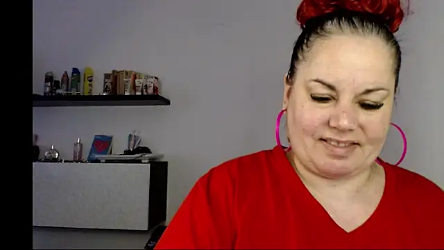 Snapshot of andreea2011 chatting on 11.25.25 andreea2011 online show from 11.25.25