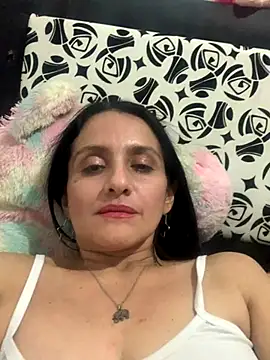 Snapshot of kataleya_29 chatting on 09.27.25 kataleya 29 online show from 09.27.25