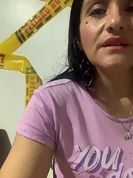 Snapshot of kataleya_29 chatting on 10.18.25 kataleya 29 online show from 10.18.25