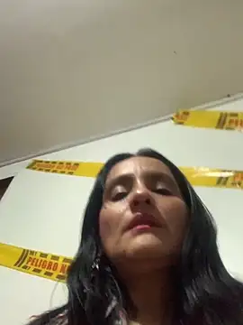 Snapshot of kataleya_29 chatting on 10.20.25 kataleya 29 online show from 10.20.25