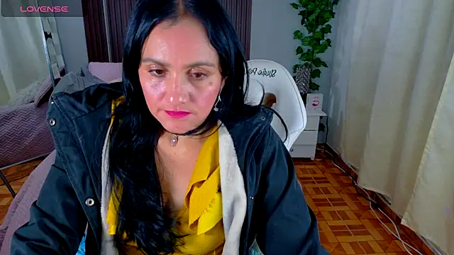 Snapshot of kataleya_29 chatting on 11.14.25 kataleya 29 online show from 11.14.25